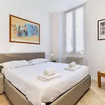 شقة Two-room 5 Minutes' Walk From The Historic Center *