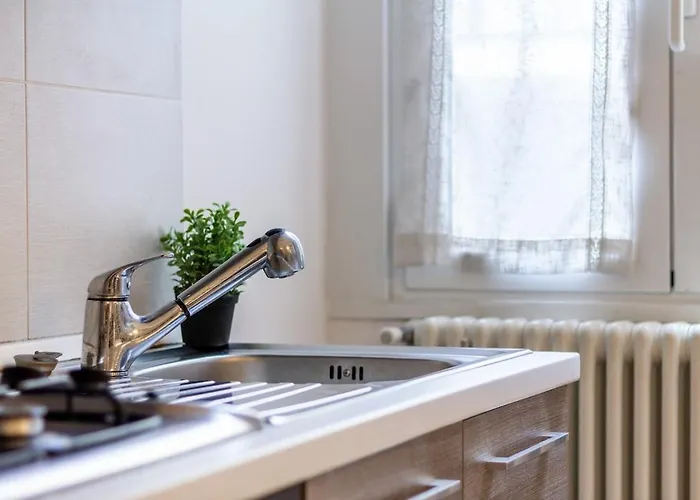 Two-room 5 Minutes' Walk From The Historic Center