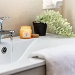 Two-room 5 Minutes' Walk From The Historic Center