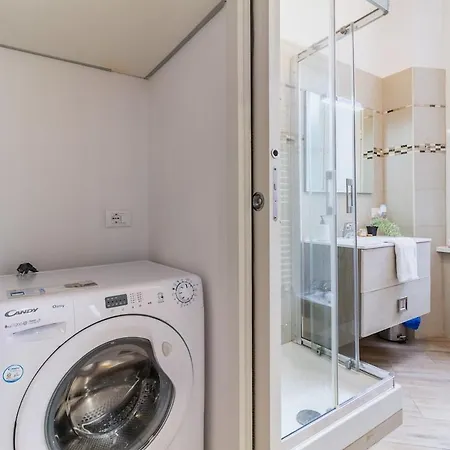 Two-room 5 Minutes' Walk From The Historic Center 아파트