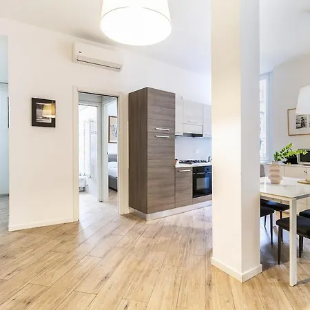 Two-room 5 Minutes' Walk From The Historic Center Lejlighed