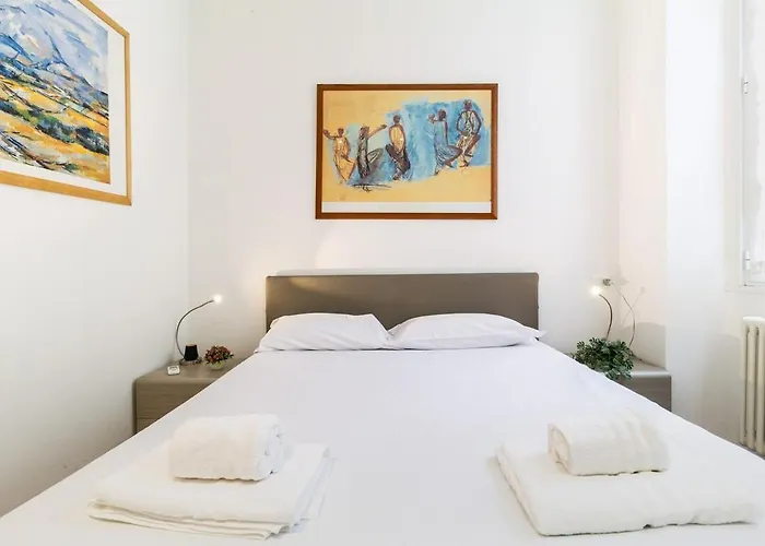 Two-room 5 Minutes' Walk From The Historic Center 아파트