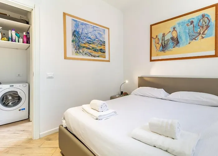 Apartment Two-room 5 Minutes' Walk From The Historic Center Como