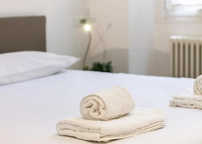 Two-room 5 Minutes' Walk From The Historic Center * Como