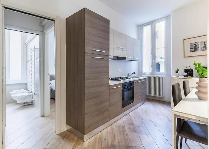 Daire Two-room 5 Minutes' Walk From The Historic Center *