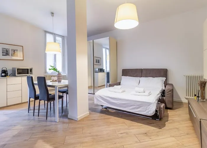 Two-room 5 Minutes' Walk From The Historic Center Daire