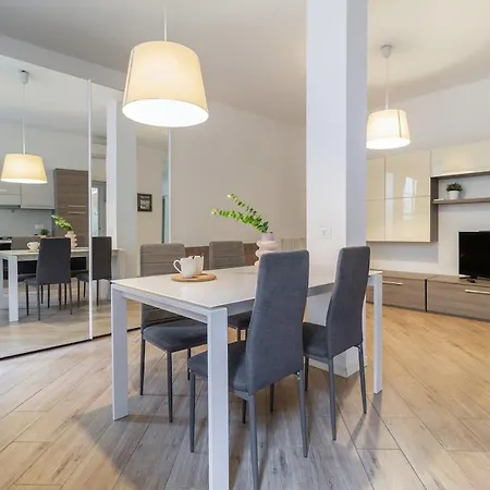 Two-room 5 Minutes' Walk From The Historic Center * Côme