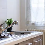 Two-room 5 Minutes' Walk From The Historic Center